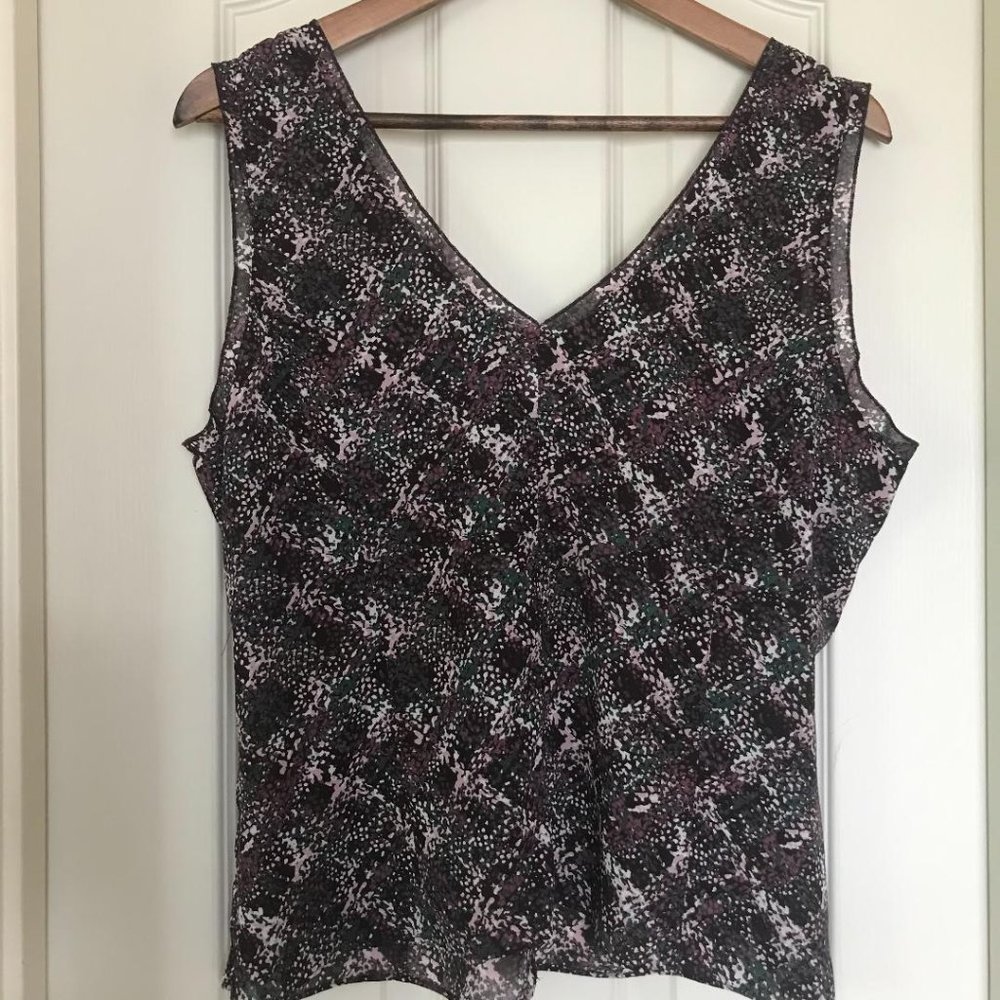 Axcess by Liz Claiborne V-Neck Sleeveless Blouse - Picture 4 of 13
